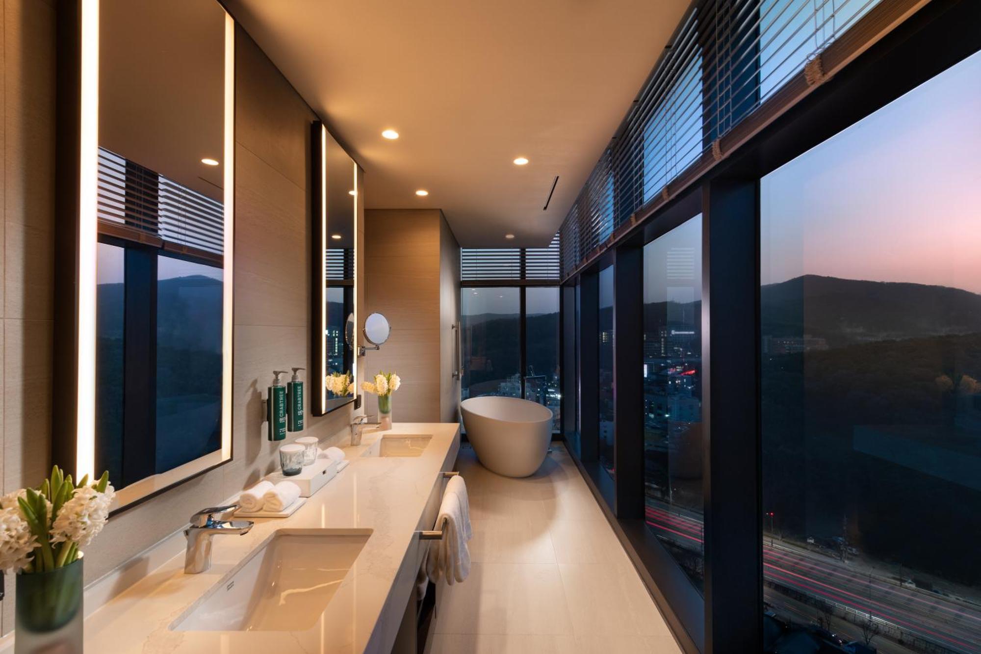 Doubletree By Hilton Seoul Pangyo Residences 酒店